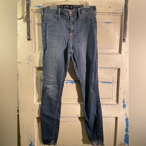 Hollister Women's Classic Blue Skinny Jeans
